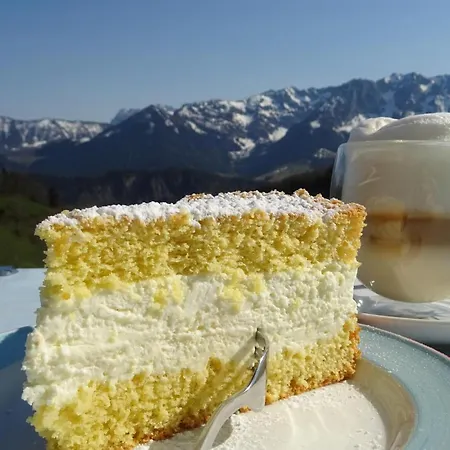 Schoene Aussicht - Familie Kitzbichler 招待所 3*