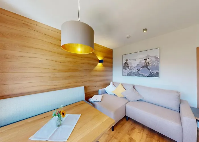 Schoene Aussicht - Familie Kitzbichler 招待所 3*