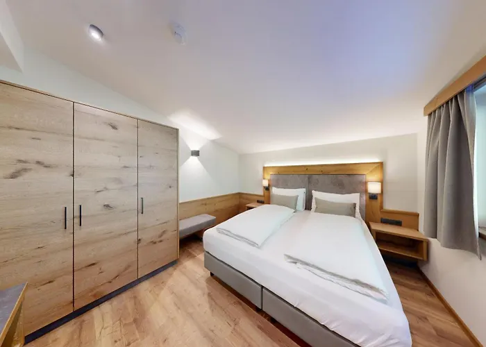 Schoene Aussicht - Familie Kitzbichler 3*